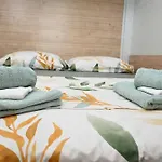 Mobile Maris With Shared Pool And Sea View بيروفاتش
