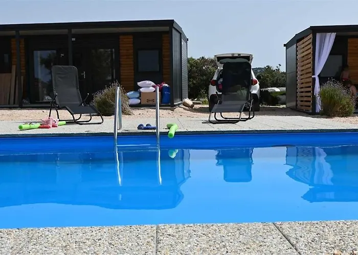 Mobile Maris With Shared Pool And Sea View Casa vacanze